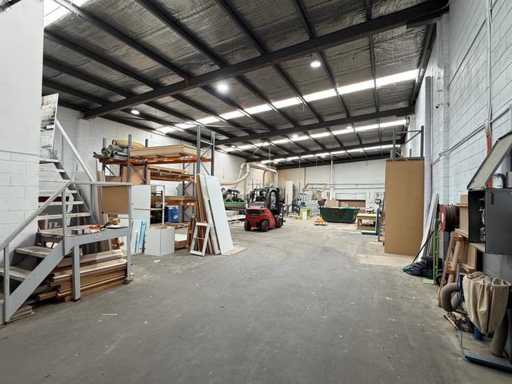 Click to view all images Unit 1/24 Lincoln St Minto NSW 2566 - Image 3