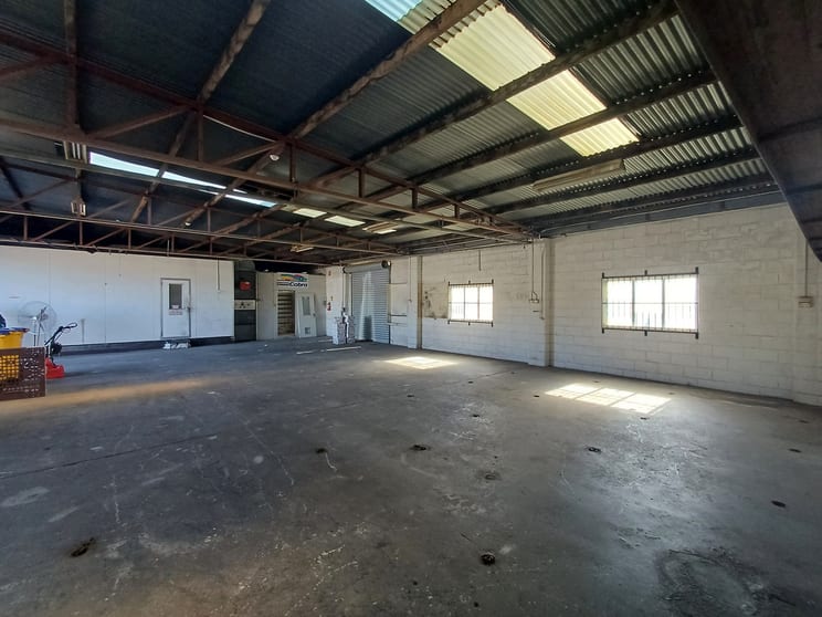 Click to view all images 3/91 Railway Street Gatton QLD 4343 - Image 3