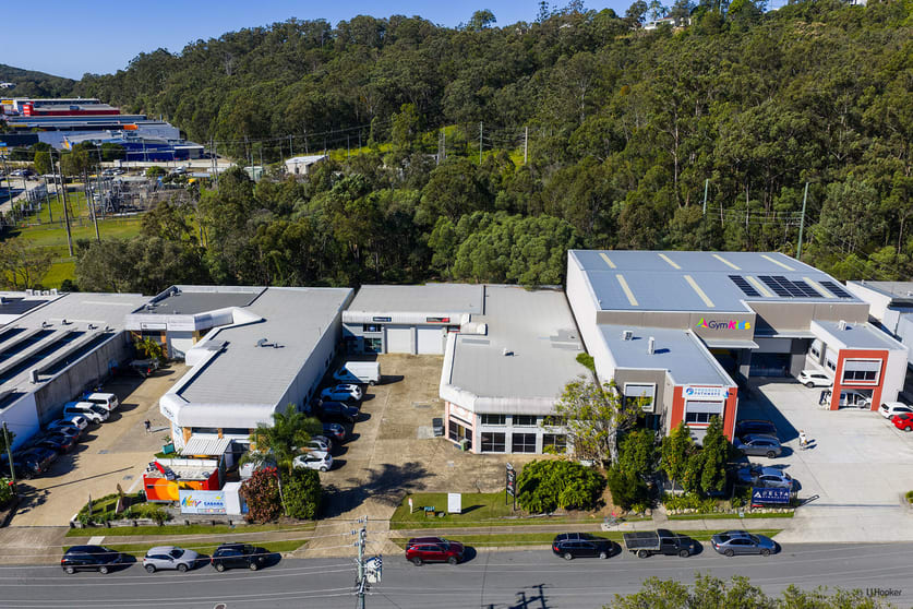 Click to view all images 1/8 Ramly Drive Burleigh Heads QLD 4220 - Image 3