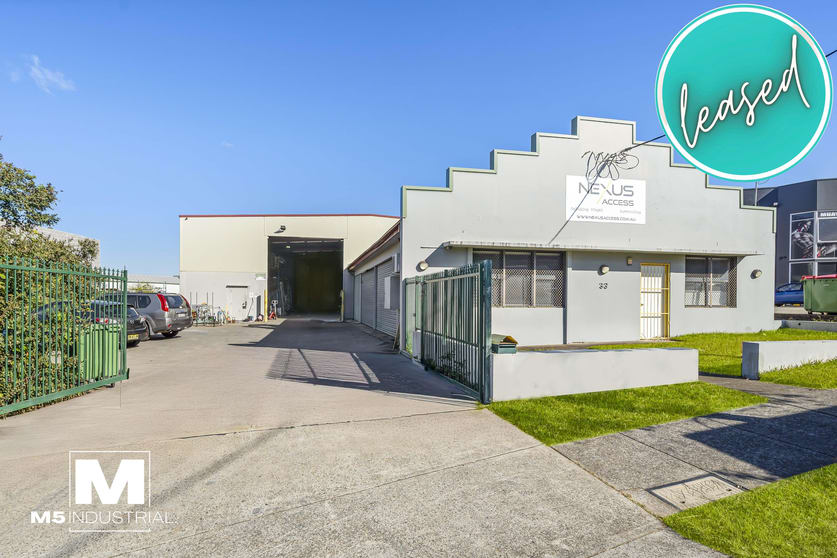 Click to view all images 33 Barry Avenue Mortdale NSW 2223 - Image 1