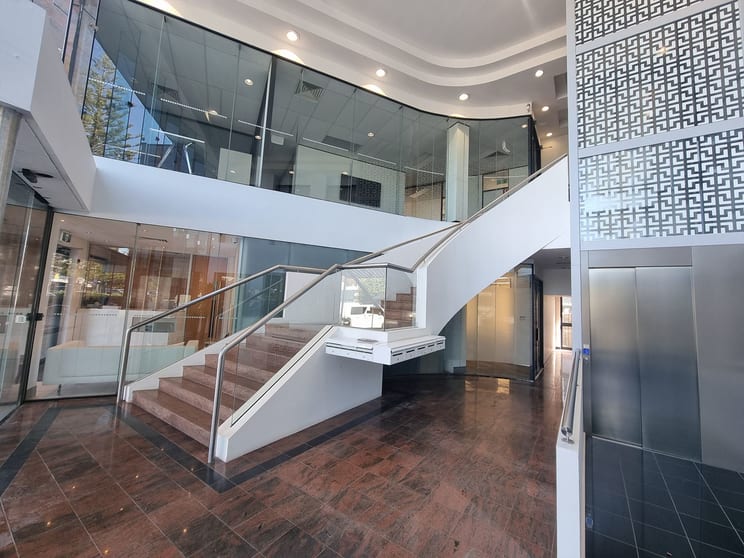 Click to view all images 65-67 Thomas Drive Chevron Island QLD 4217 - Image 3