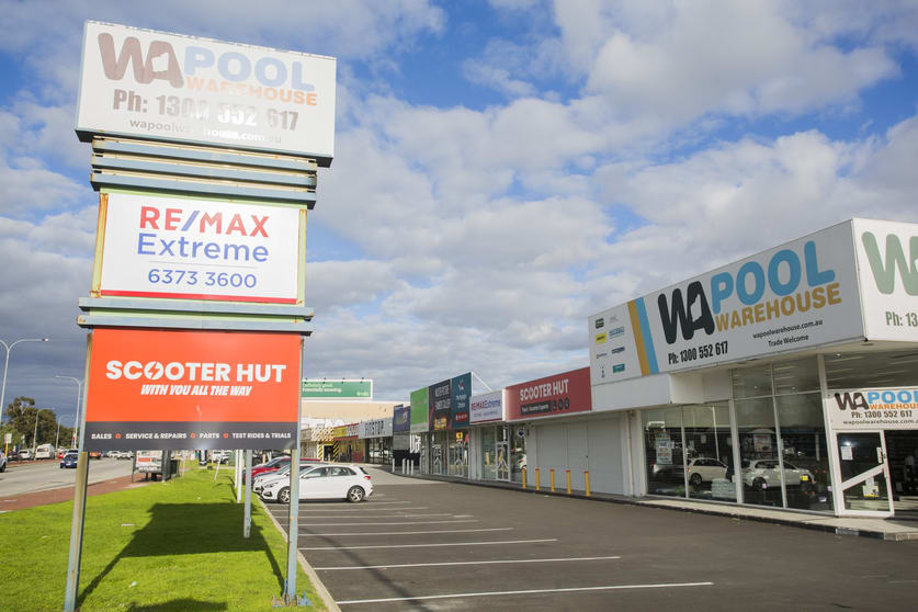 Click to view all images 2/1395 Albany Highway Cannington WA 6107 - Image 3
