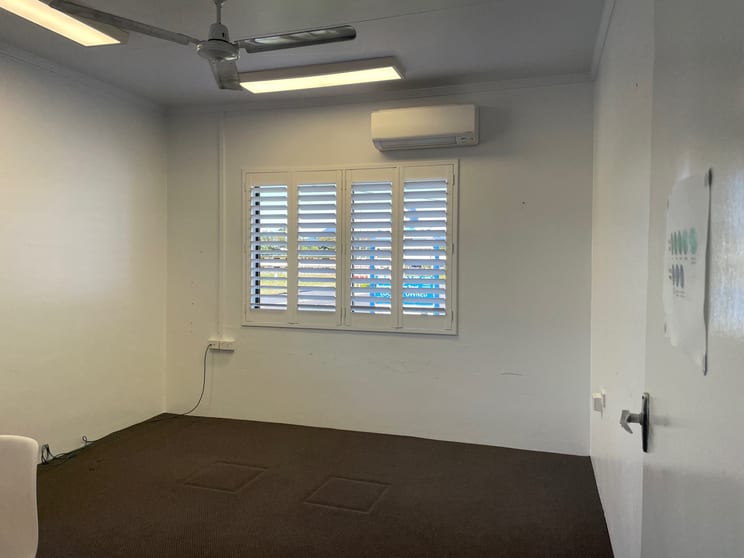 Click to view all images 3/351 Sheridan Street Cairns North QLD 4870 - Image 2