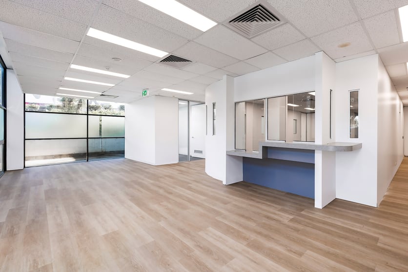 Click to view all images Ashmore Commercial Centre 207 Currumburra Road Ashmore QLD 4214 - Image 3