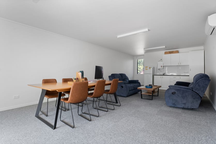 Click to view all images 6/233 Stewart Street Bathurst NSW 2795 - Image 2
