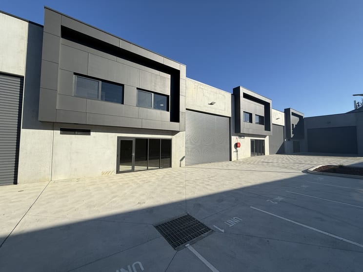 2/69 Thurralilly Street Queanbeyan NSW 2620 - Image 1