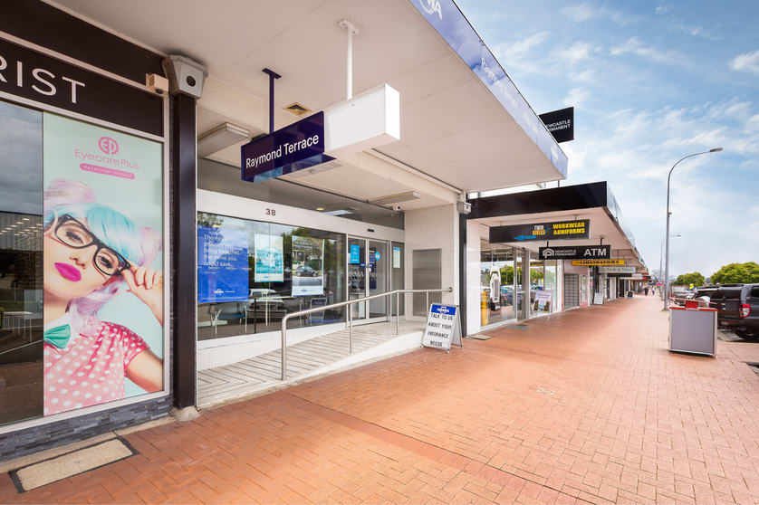 Click to view all images 38 William Street Raymond Terrace NSW 2324 - Image 2