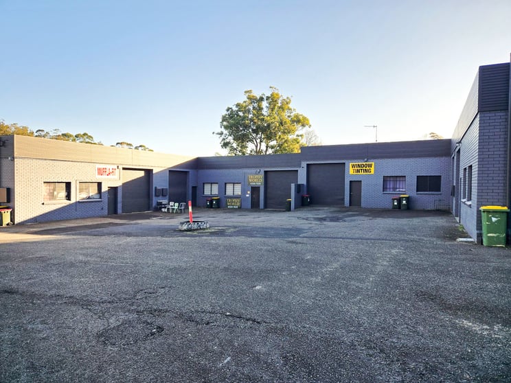 Click to view all images 4-6 Moore Street West Gosford NSW 2250 - Image 1