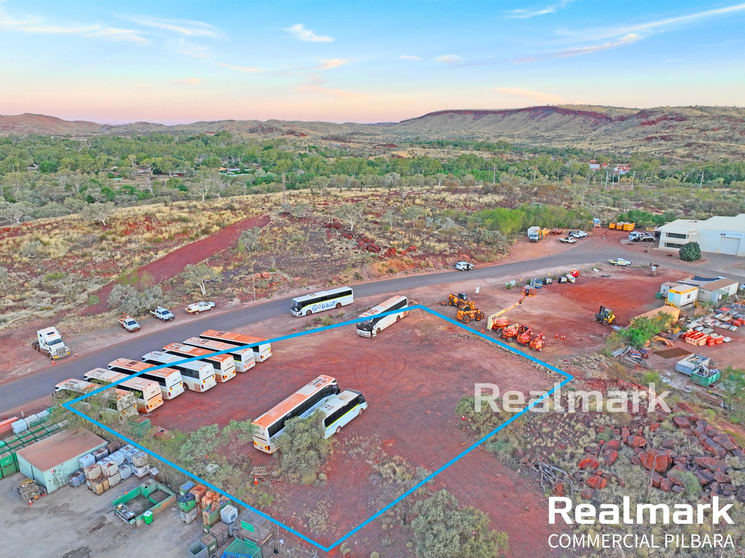 Click to view all images 39A Boonderoo Road Tom Price WA 6751 - Image 2