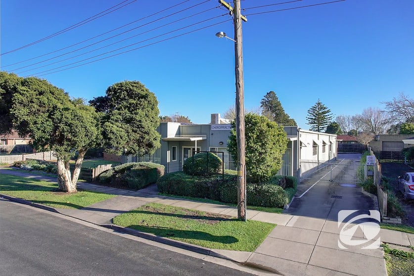 Click to view all images 3 Rogers Street Pakenham VIC 3810 - Image 1