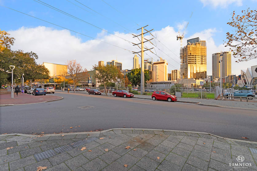 Click to view all images 1/1 Shenton Street Northbridge WA 6003 - Image 2