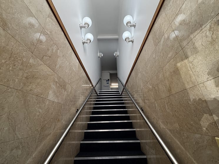 Click to view all images Suite 4/46 - 48 Wharf street Tweed Heads South NSW 2486 - Image 3