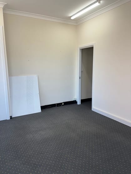Click to view all images 101 Corner of George & Howick Street Bathurst NSW 2795 - Image 2