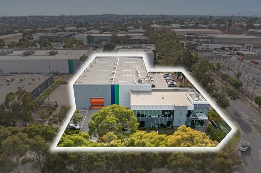 Click to view all images 33 Gilby Road Mount Waverley VIC 3149 - Image 1