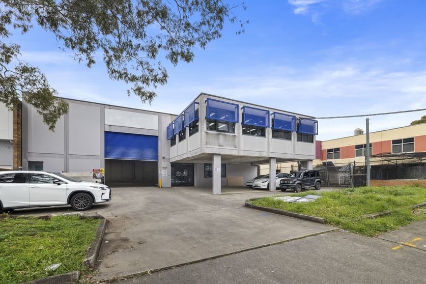 Click to view all images 354 Horsley Road Milperra NSW 2214 - Image 1