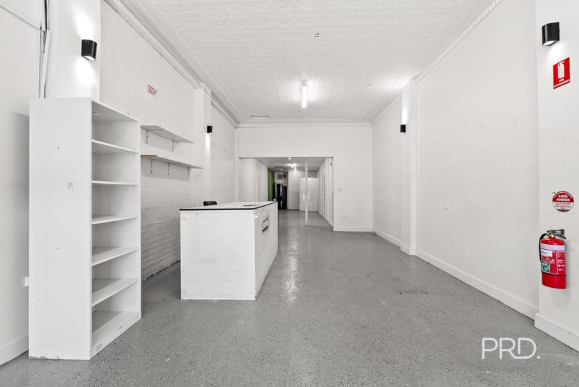 Click to view all images 238 Baylis Street Wagga Wagga NSW 2650 - Image 2