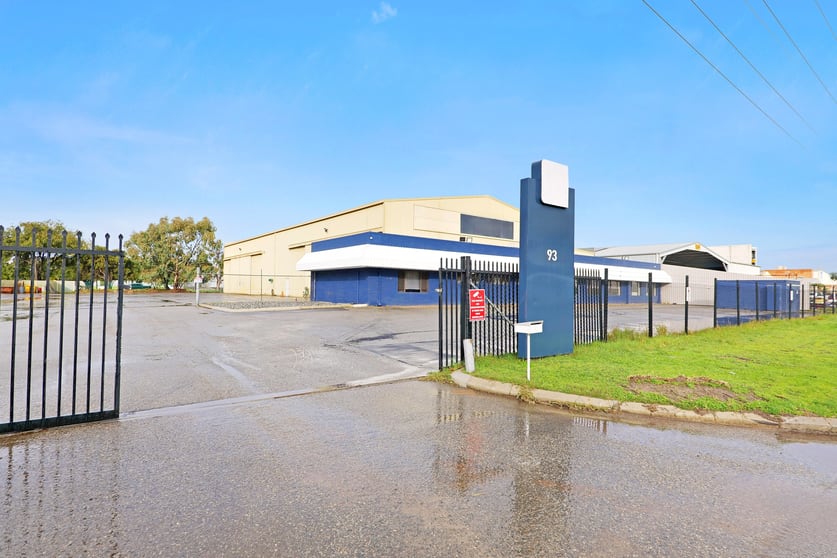 Click to view all images 93 Poole Street Welshpool WA 6106 - Image 2