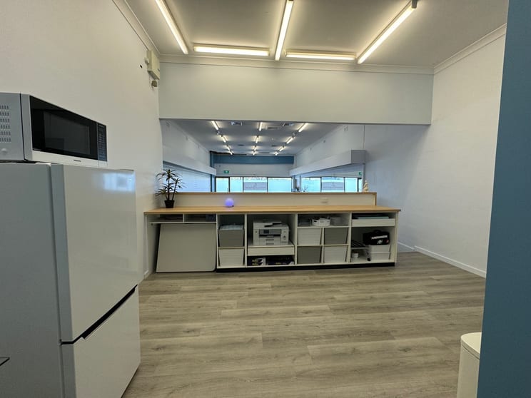 Click to view all images 24 Barkly Street Portland VIC 3305 - Image 2
