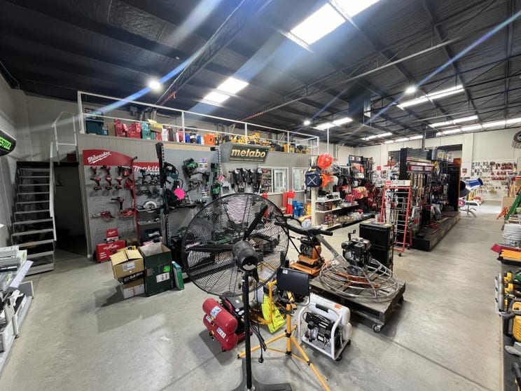 Click to view all images 13 Mortimer Place/13 Mortimer Place Wagga Wagga NSW 2650 - Image 2