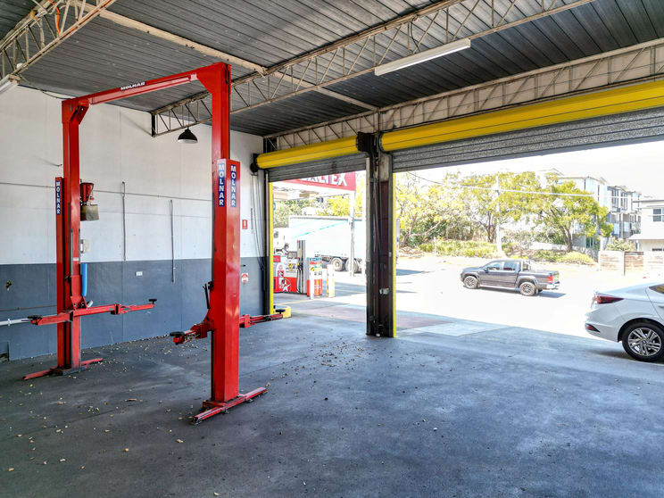 Click to view all images 282 Wardell Street Enoggera QLD 4051 - Image 2