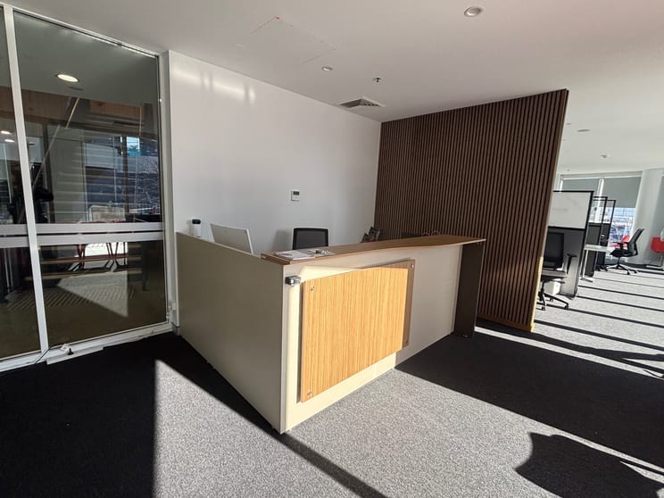Click to view all images 1/16 Wilbow Street Phillip ACT 2606 - Image 3