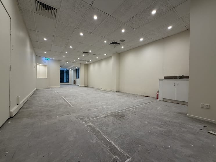 Click to view all images Suite 3/522 Kingsway Miranda NSW 2228 - Image 1