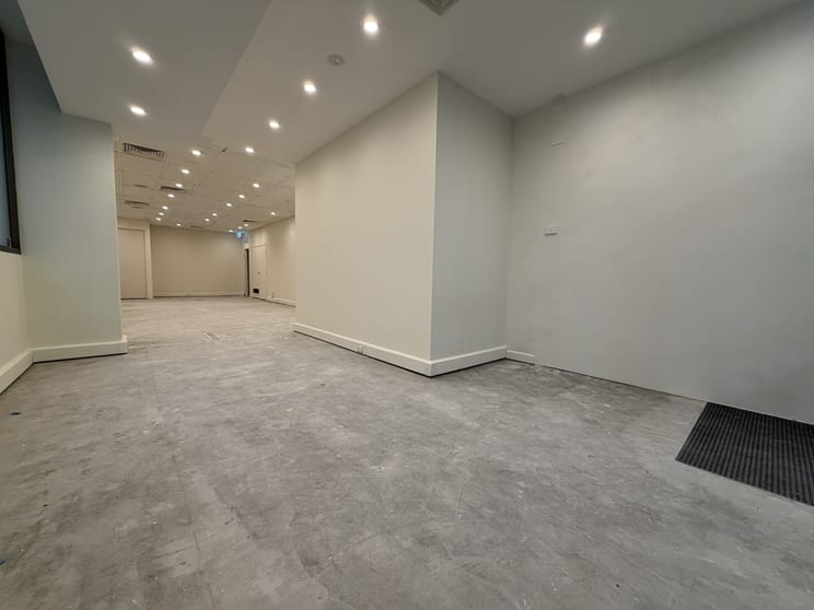 Click to view all images Suite 3/522 Kingsway Miranda NSW 2228 - Image 3