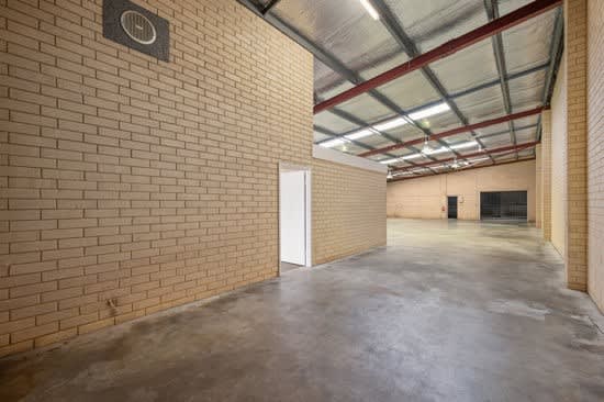 Click to view all images 1/75 Forsyth Street O'connor WA 6163 - Image 2