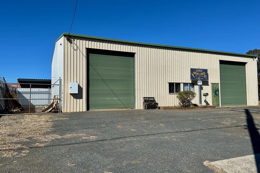 Click to view all images 1 Cory Street Oakey QLD 4401 - Image 2