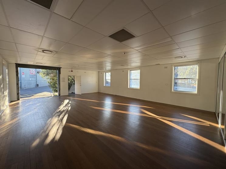 Click to view all images Brookvale NSW 2100 - Image 1