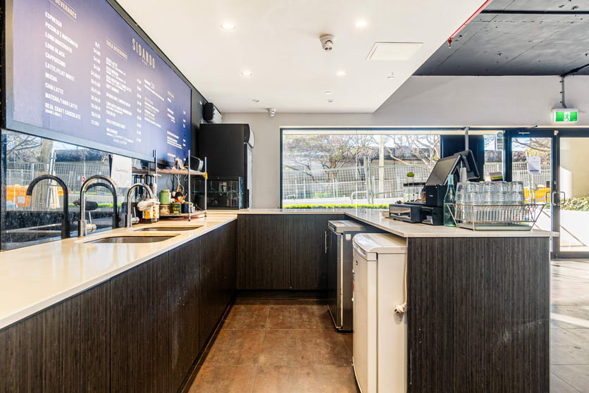 Click to view all images 1B/110 Alfred Street Milsons Point NSW 2061 - Image 5