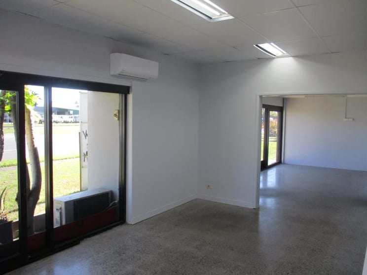 Unit 8/12-16 Morrison Street Portsmith QLD 4870 - Image 3