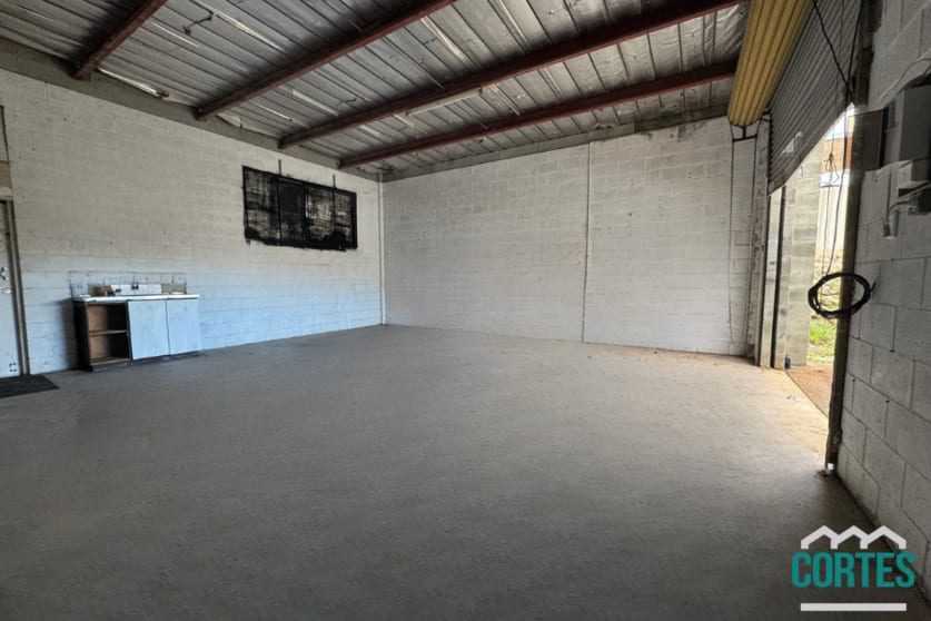 Click to view all images 8/41 Reserve Dr Mandurah WA 6210 - Image 2