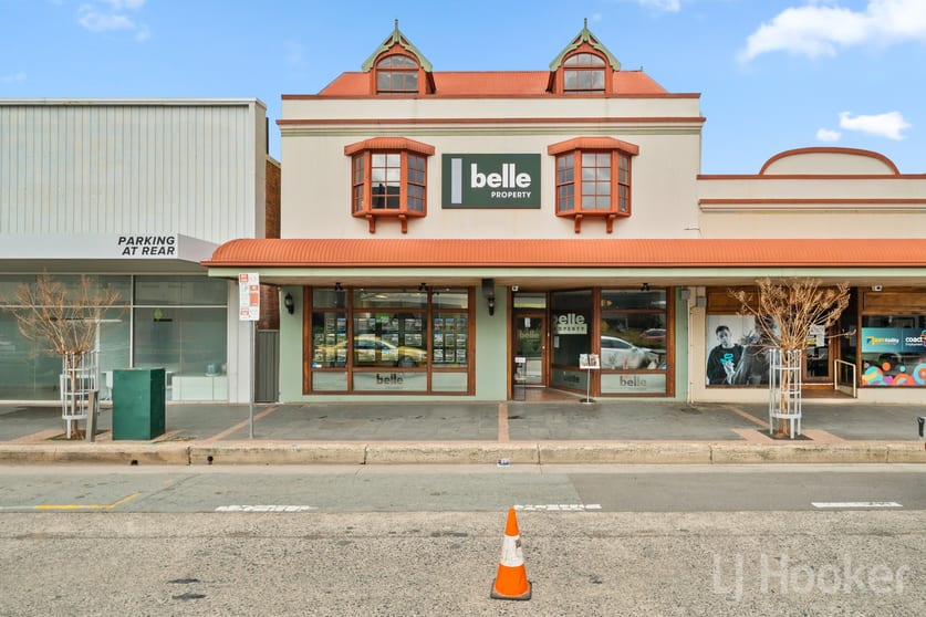 Click to view all images 110 Monaro Street Queanbeyan NSW 2620 - Image 1