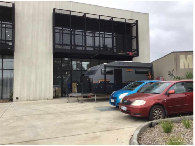 Click to view all images 4/706 Geelong Road Brooklyn VIC 3012 - Image 1