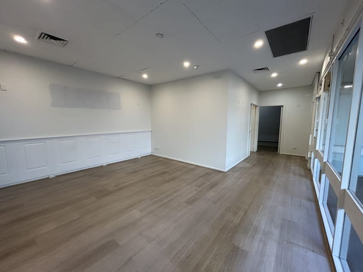 Click to view all images 24/541 High Street Penrith NSW 2750 - Image 2