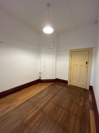 Click to view all images Suite 3,/18-20 Byron Street Bangalow NSW 2479 - Image 3