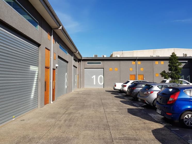 Click to view all images Unit 10, 3 Rocklea Drive Port Melbourne VIC 3207 - Image 2