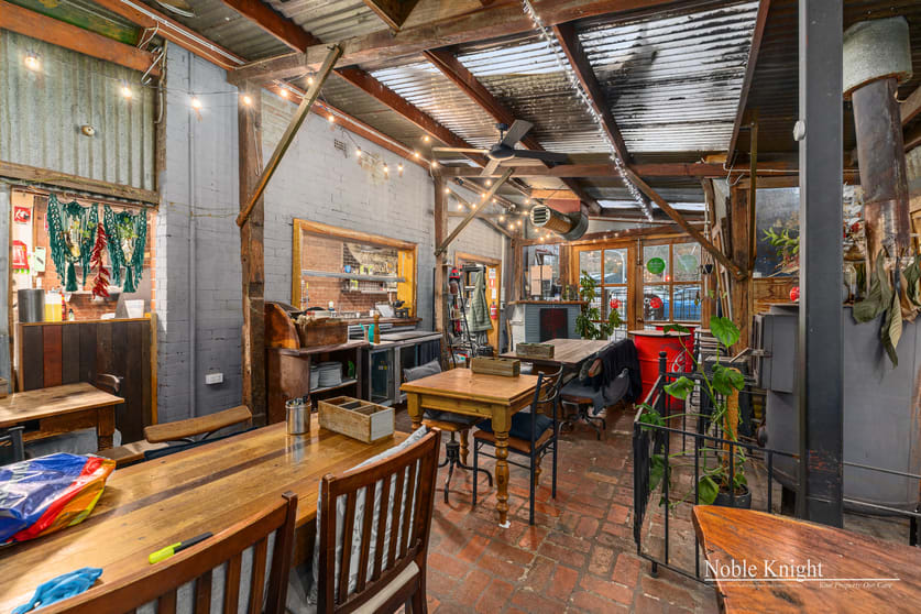 Click to view all images 317-319 Maroondah Highway Healesville VIC 3777 - Image 3