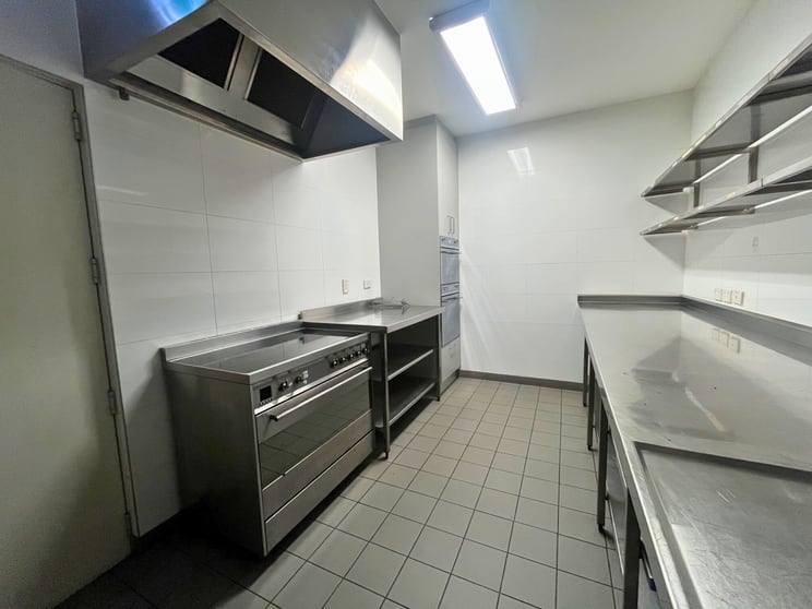 Click to view all images Unit 14/12-18 Clarendon Street Artarmon NSW 2064 - Image 2
