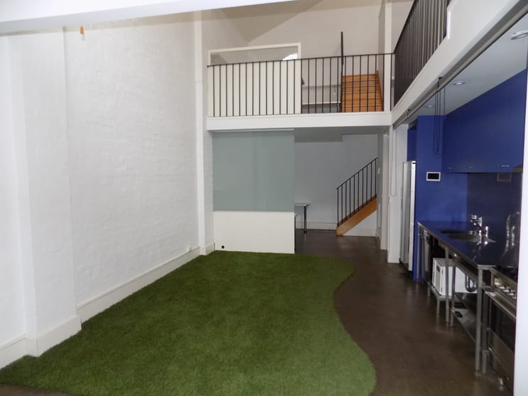 Click to view all images 223 Moray Street South Melbourne VIC 3205 - Image 2