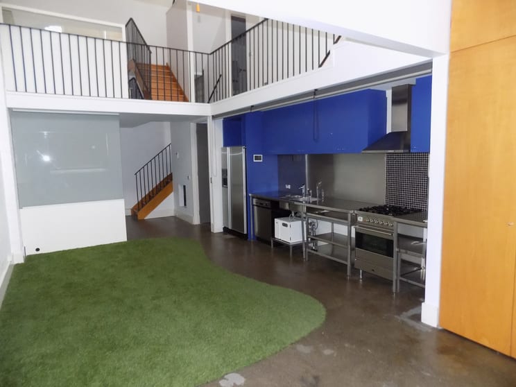 Click to view all images 223 Moray Street South Melbourne VIC 3205 - Image 3
