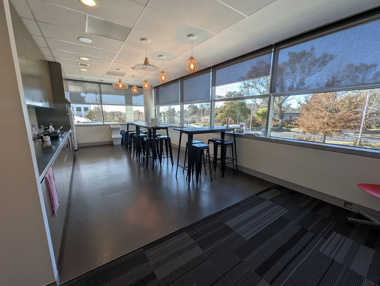 Click to view all images EQ 4/70 Kent Street Deakin ACT 2600 - Image 3