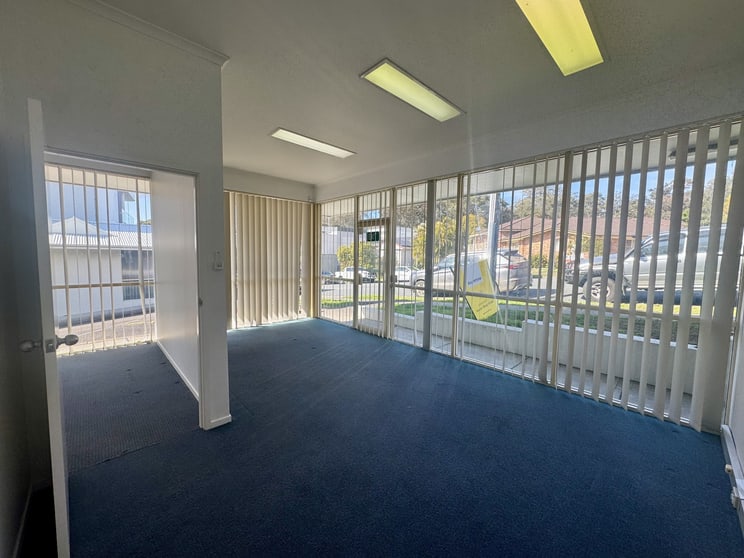 2/163 Brighton Avenue Toronto NSW 2283 - Image 3