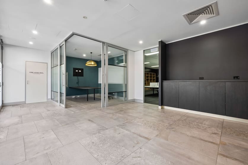 Click to view all images Unit 3/50 Eastlake Parade Kingston ACT 2604 - Image 1