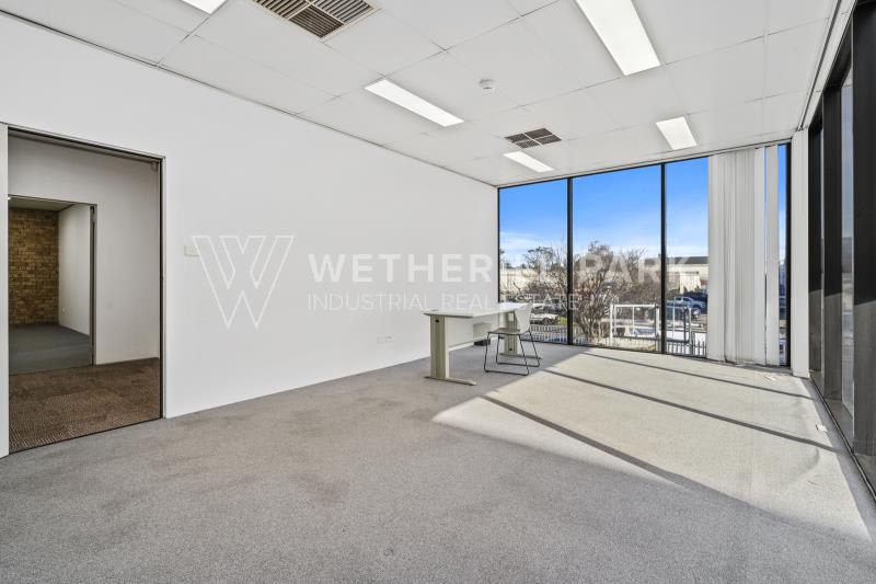 Click to view all images Smithfield NSW 2164 - Image 3
