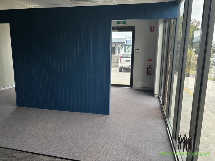 Click to view all images 1/7 East St Caboolture QLD 4510 - Image 3