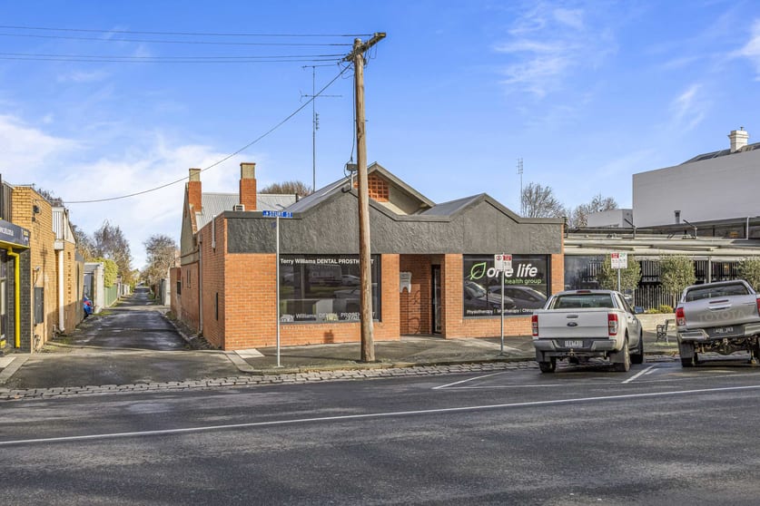 Click to view all images 1215 Sturt Street Ballarat Central VIC 3350 - Image 3