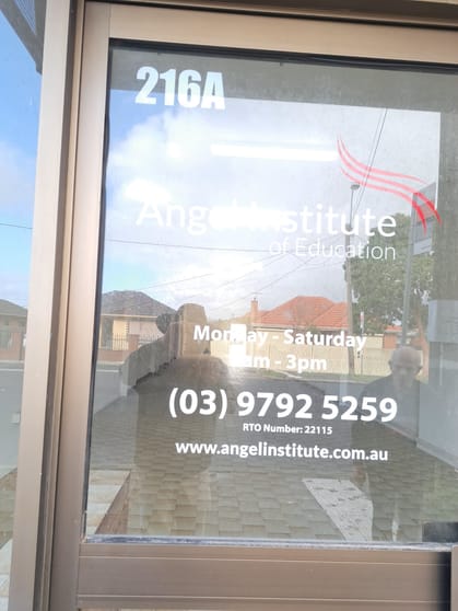 Click to view all images 216A Main Road East St Albans VIC 3021 - Image 3