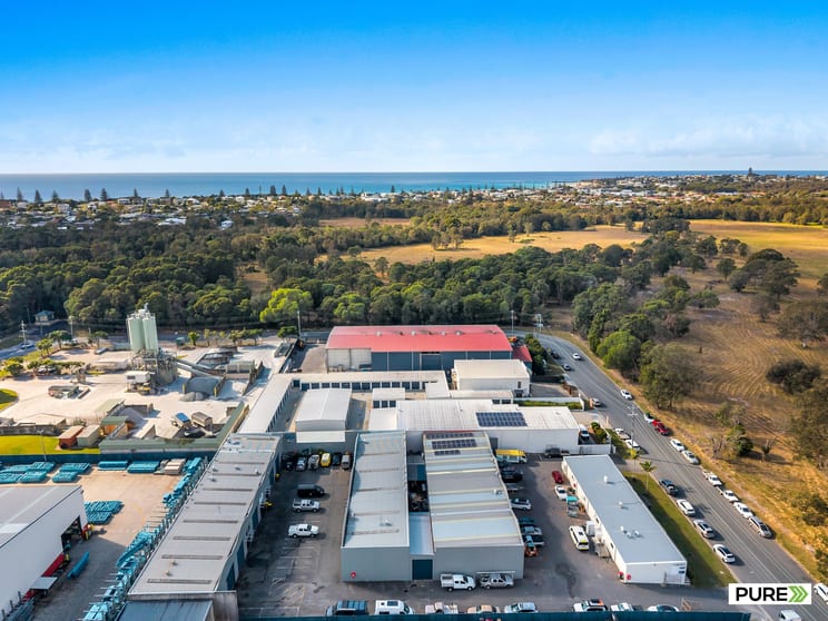Click to view all images Unit 13,/27-29 Morton Street Chinderah NSW 2487 - Image 3